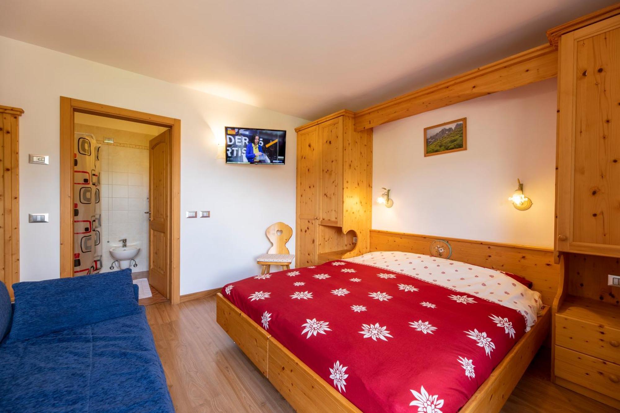 B.& B. Corradini Bed & Breakfast Castello-Molina di Fiemme Exterior photo